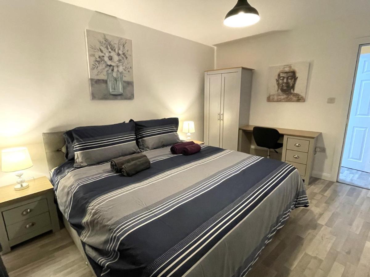 Supreme - 1 Bedroom Apart Sleeps 4 Short/Long Stay Gillingham  Εξωτερικό φωτογραφία