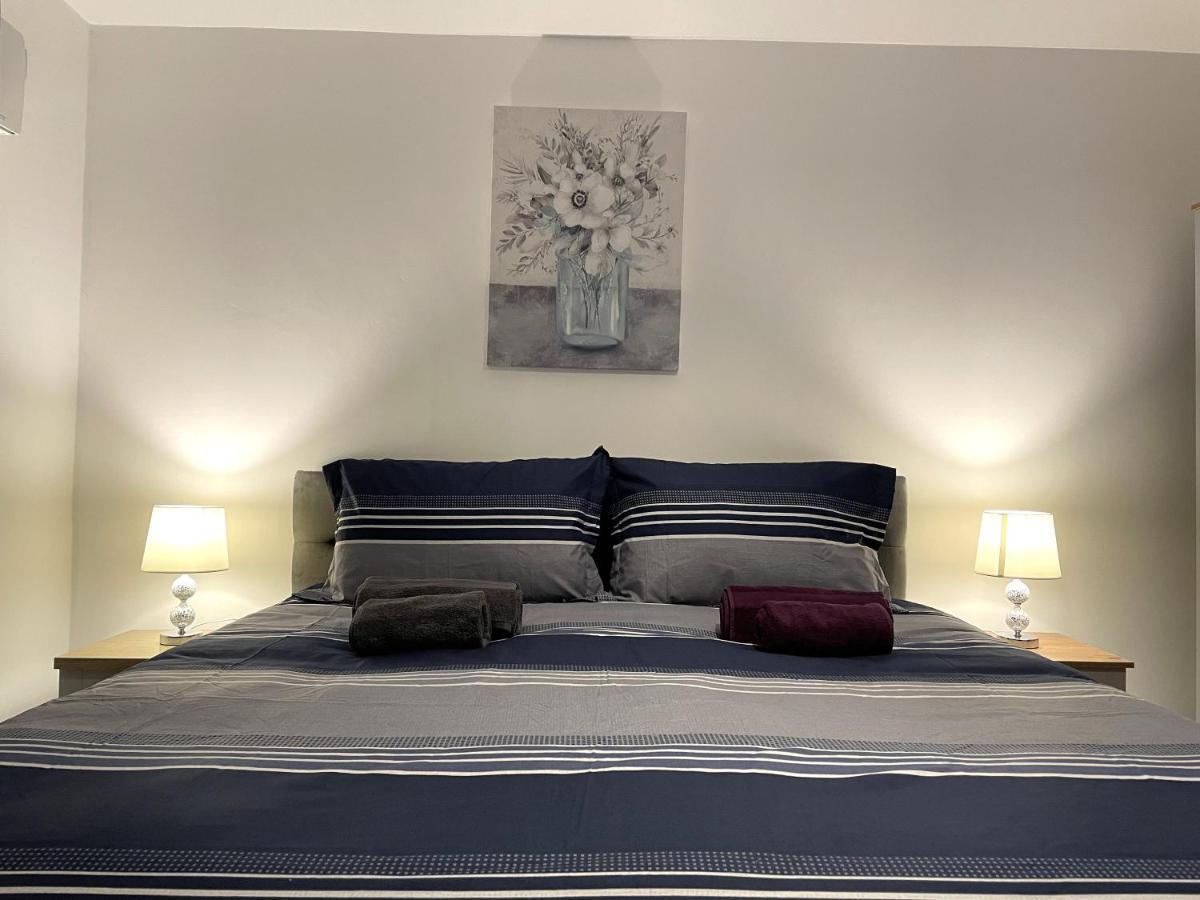 Supreme - 1 Bedroom Apart Sleeps 4 Short/Long Stay Gillingham  Εξωτερικό φωτογραφία
