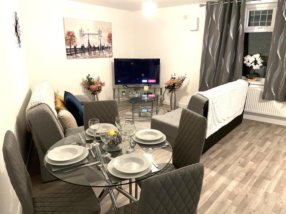 Supreme - 1 Bedroom Apart Sleeps 4 Short/Long Stay Gillingham  Εξωτερικό φωτογραφία