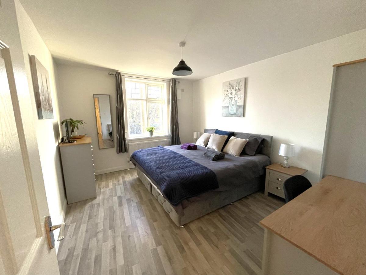 Supreme - 1 Bedroom Apart Sleeps 4 Short/Long Stay Gillingham  Εξωτερικό φωτογραφία